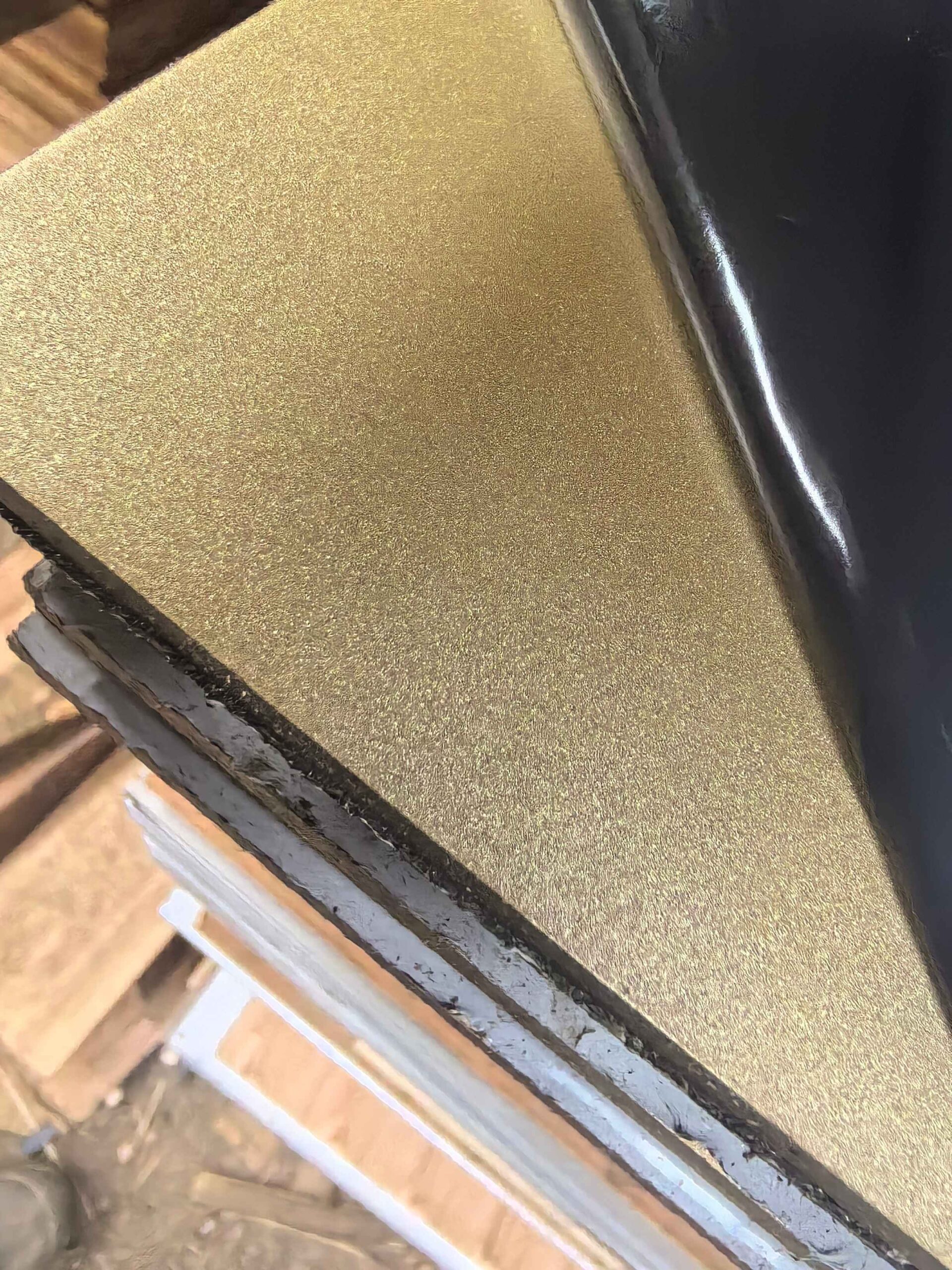 METALLIC GOLD