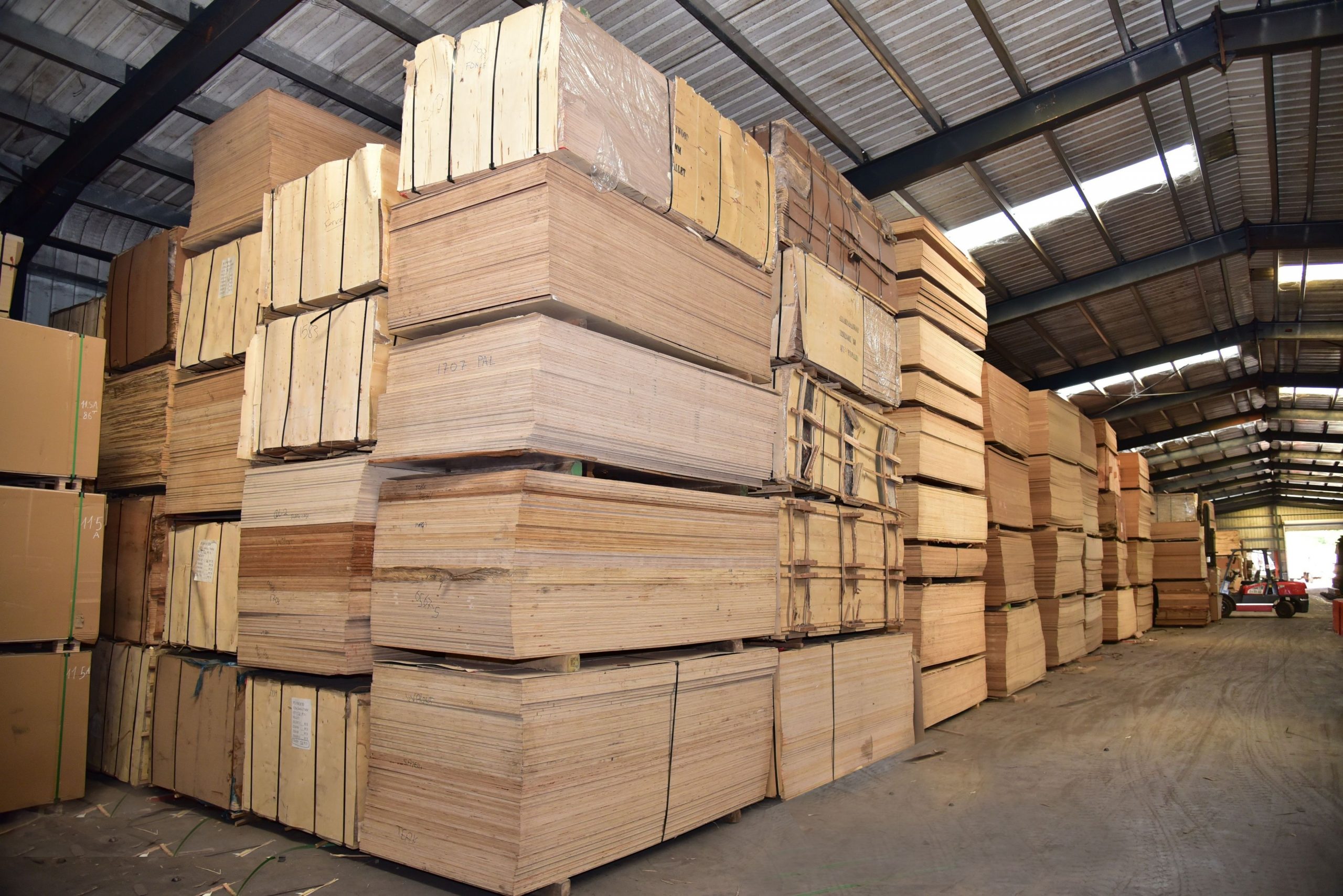 MELAMINE PLYWOOD / MELAMINE MDF